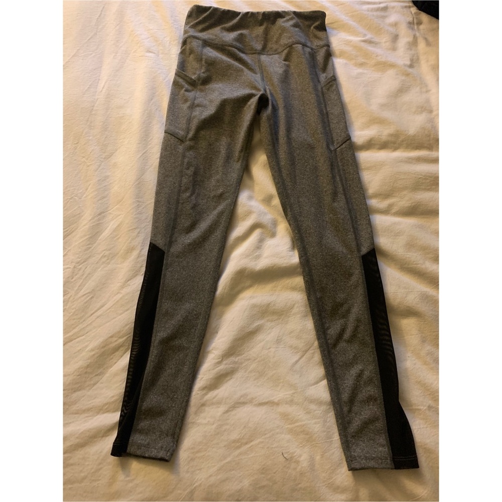 So Hi-Rise Yoga Leggings with Pockets